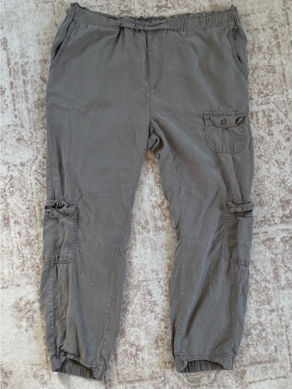 Y2K Women’s XCVI Gray Elastic-Waist Cargo Pants size large